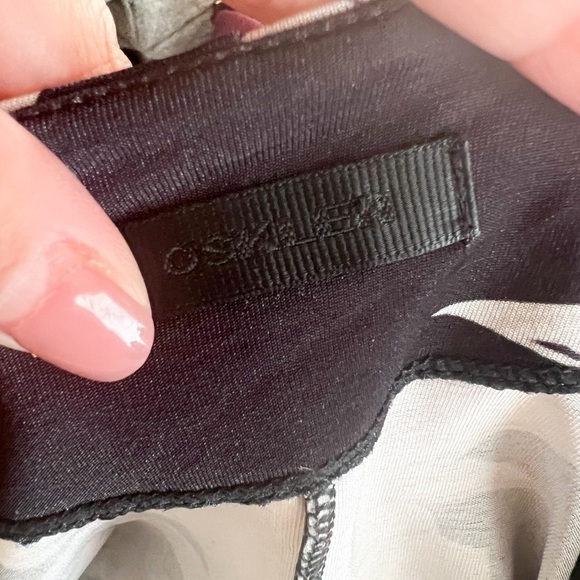 OSKLEN V-Neck Pineapple Black White Top Sz S - Picture 3 of 3